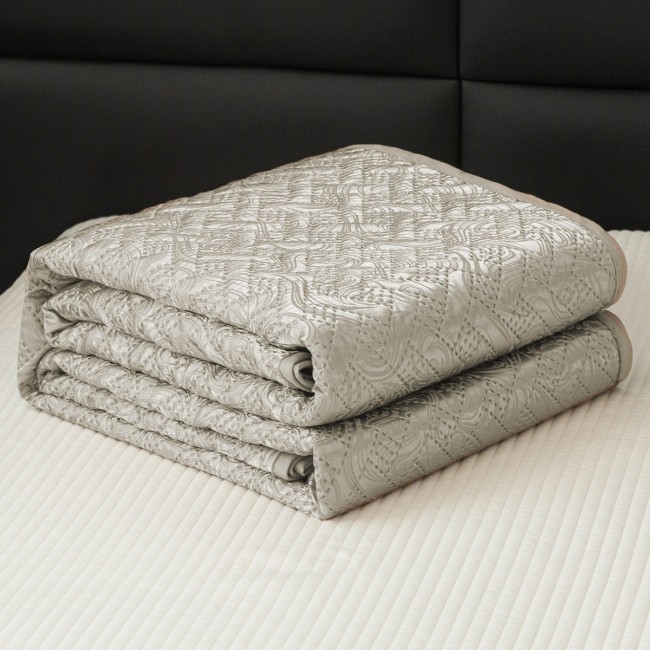 Przejdź do produktu Narzuta na łóżko 200x220 pikowana NST 2897