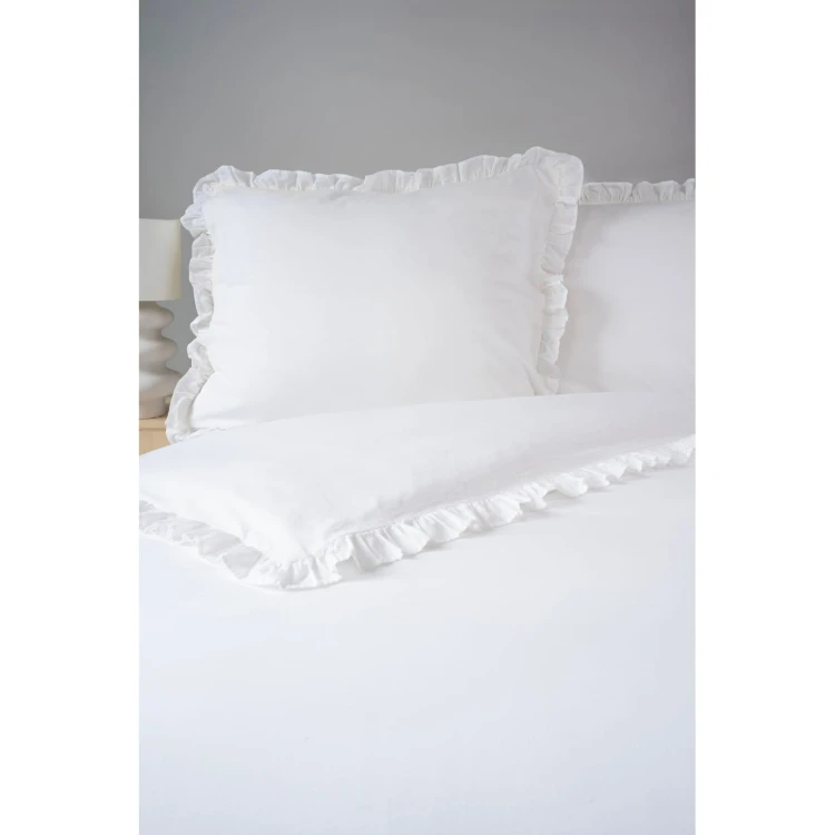 white_01.jpg