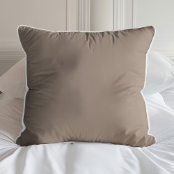 TAUPE_40x40_02.jpg