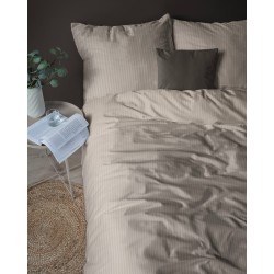 TAUPE_02.jpg