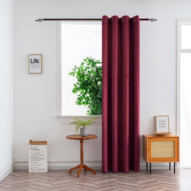Przejdź do produktu Zasłona welur 137x250 na przelotkach bordo 09