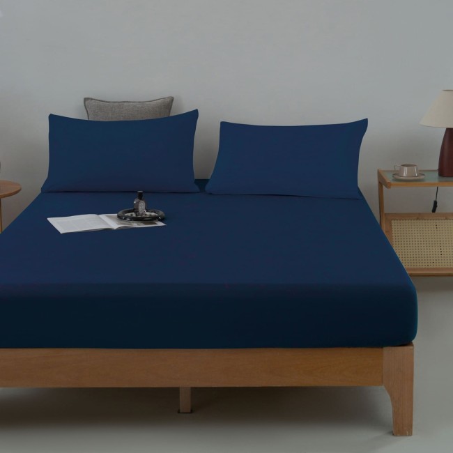 Przejdź do produktu Prześcieradło z gumką 160x200 bawełna 100% satyna granat 3323