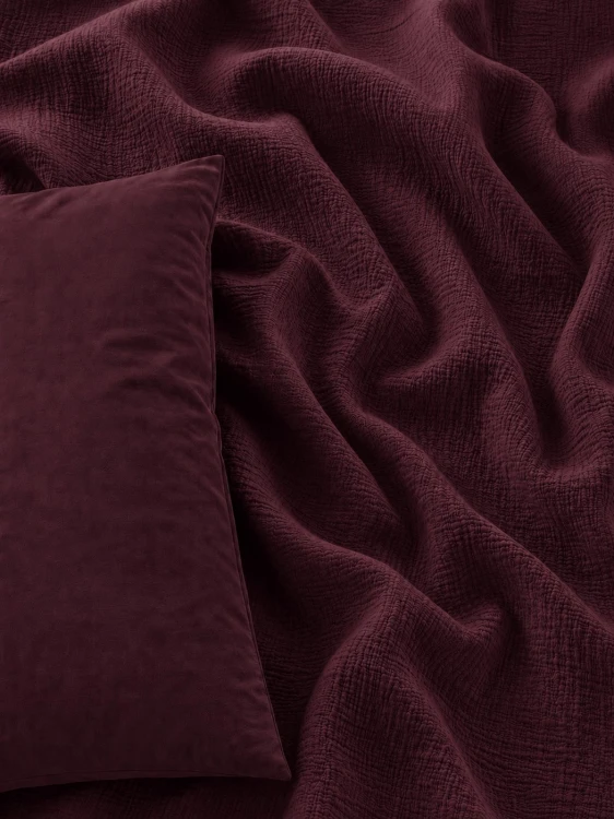 BURGUNDY_05.jpg