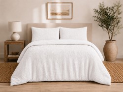 WHITE_02.jpg