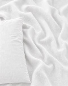 WHITE_05.jpg