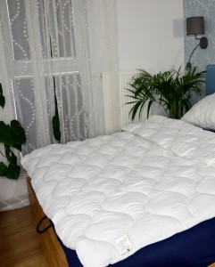 Kołdra 160x200 aranżacja sypialnia