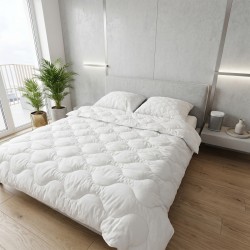 Kołdra 200x220 całoroczna antyalergiczna 200 GSM aranżacja