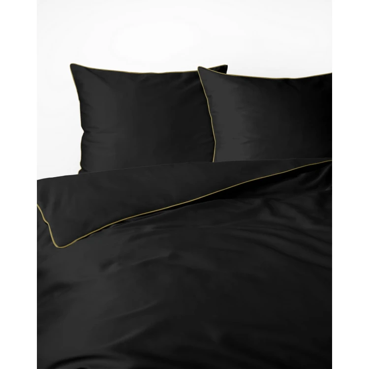 BLACK_05.jpg