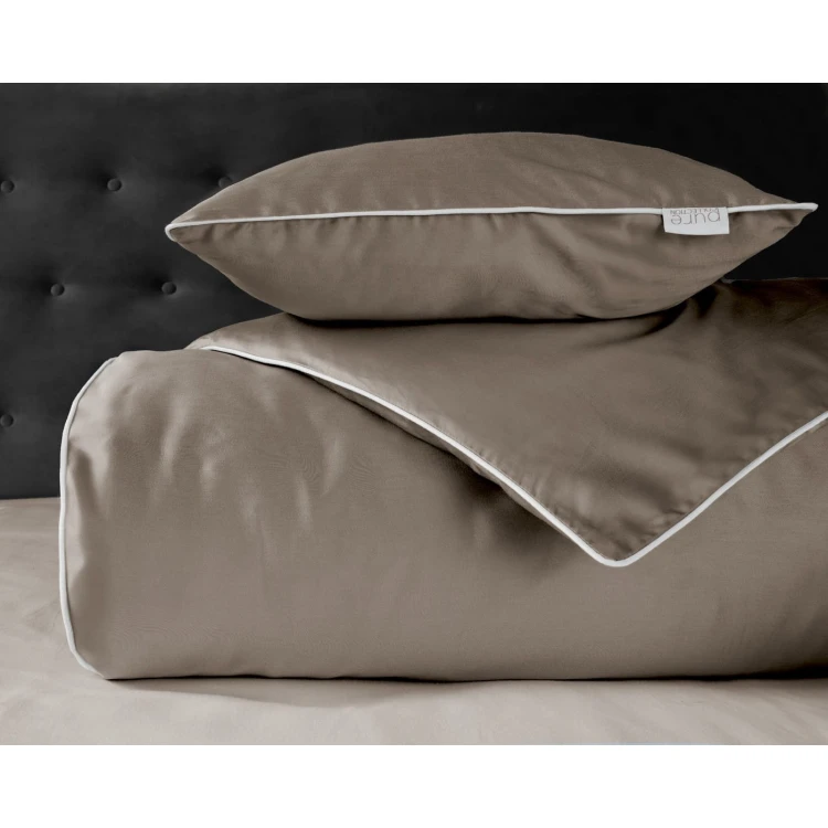 TAUPE_02.jpg